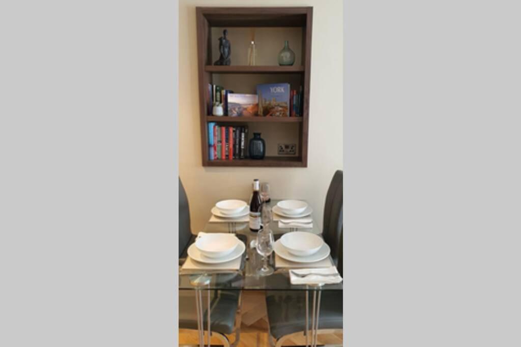 Luxury One Bedroom Apartment Within The City Walls York Buitenkant foto