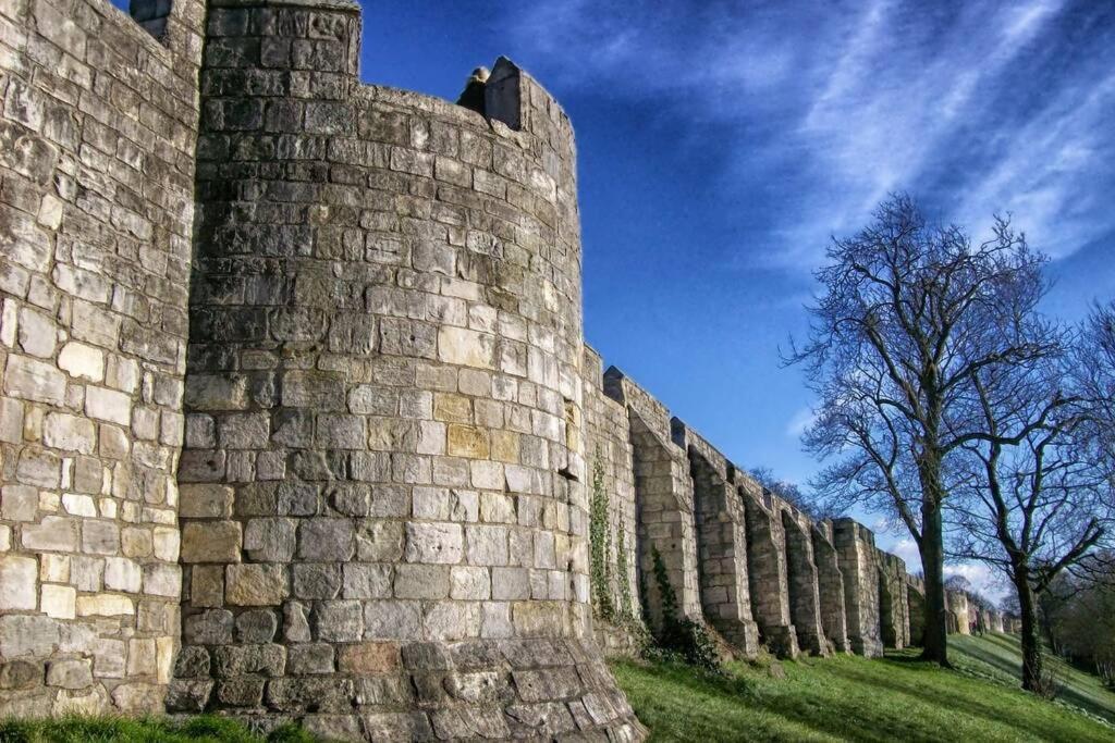 Luxury One Bedroom Apartment Within The City Walls York Buitenkant foto